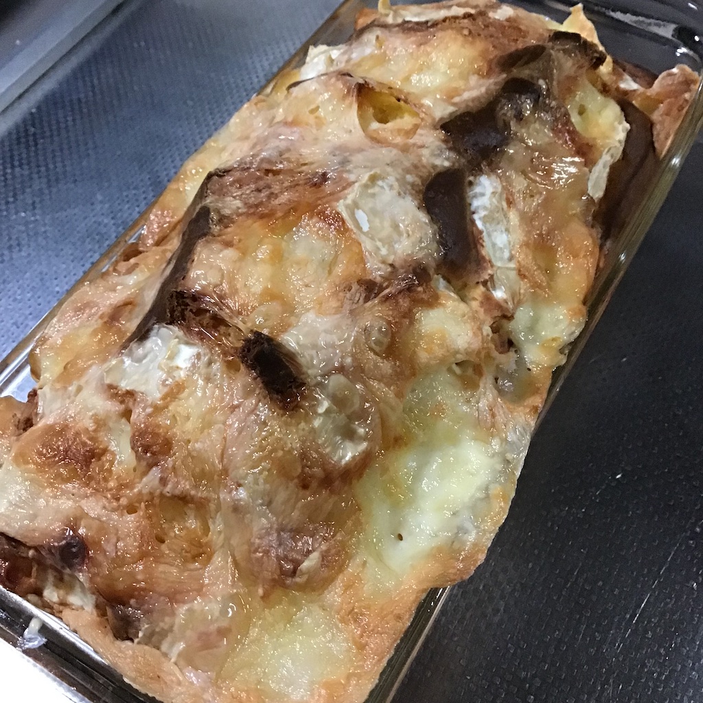 チーズの焦げたケーク・サレ
